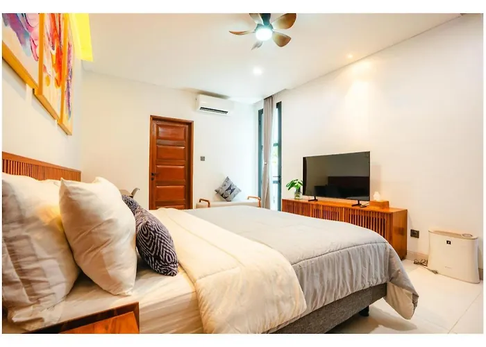 Casa Gong 5 Bedroom Oasis With Pool Rooftop Near Gwk Jimbaran