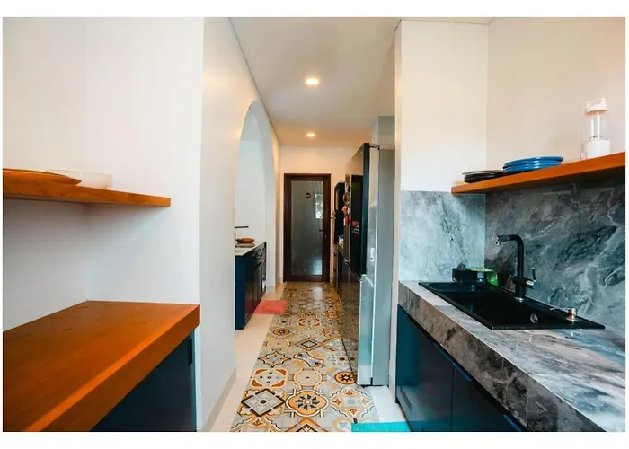 Casa Gong 5 Bedroom Oasis With Pool Rooftop Near Gwk * Jimbaran