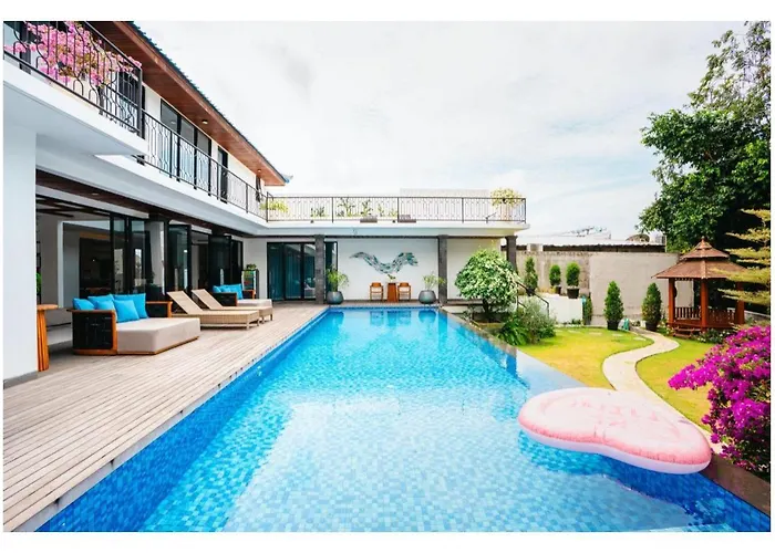 Villa Casa Gong 5 Bedroom Oasis With Pool Rooftop Near Gwk